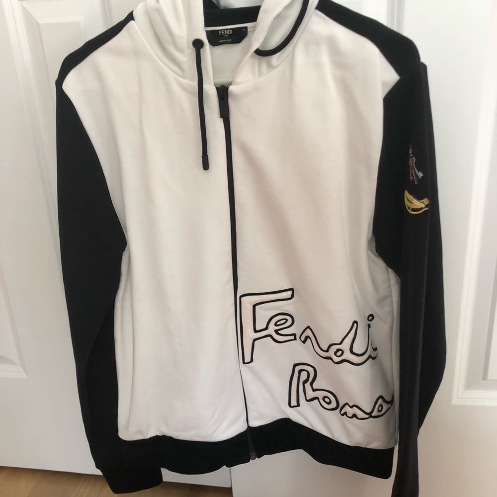 Fendi Men’s Hoodie, 46 sz small